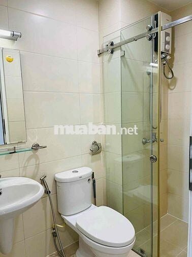Cho thuê căn hộ 2pn 2wc đầy đủ nội thất view đường số 7 tầng 11