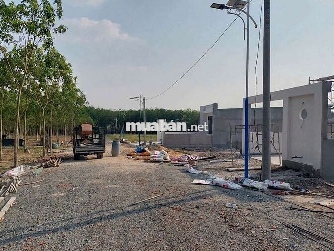 190m2 có sẵn 60m thổ cư chỉ với 200tr đã có sổ cầm tay