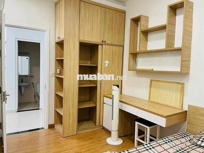 Cho thuê căn hộ 2pn 2wc đầy đủ nội thất view đường số 7 tầng 11