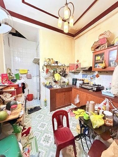 QUẬN 11 GIÁP QUẬN 10, GIẢM SÂU NHỈNH 5T 42M2 3 TẦNG 4PN.
