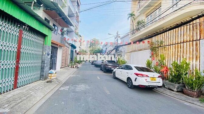 🔥 BÁN GẤP NHÀ CẤP 4 Q7 ĐƯỜNG 10M – GIÁ NGỘP CHỈ 9.5 TỶ