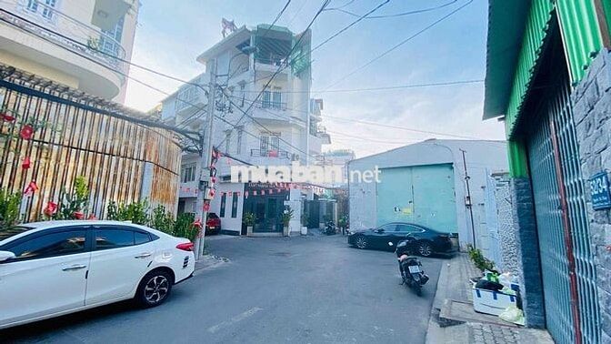 🔥 BÁN GẤP NHÀ CẤP 4 Q7 ĐƯỜNG 10M – GIÁ NGỘP CHỈ 9.5 TỶ