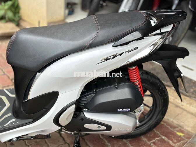 Honda SH Mode 2023 Trắng đen