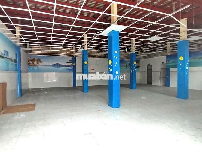 Cho Thuê Nhà Đường Hoàng Việt, Tân Bình ( 15x20m - KD TỰ DO )