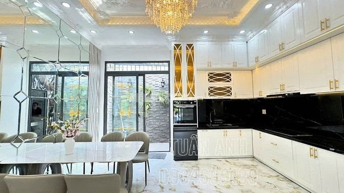 Bán Nhà Phố 4 Tầng Sân Thượng _ Có Thang Máy _ Đường 8M _ Sổ Riêng
