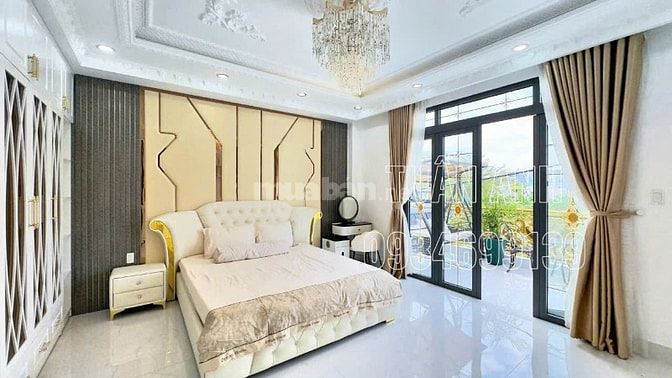 Bán Nhà Phố 4 Tầng Sân Thượng _ Có Thang Máy _ Đường 8M _ Sổ Riêng