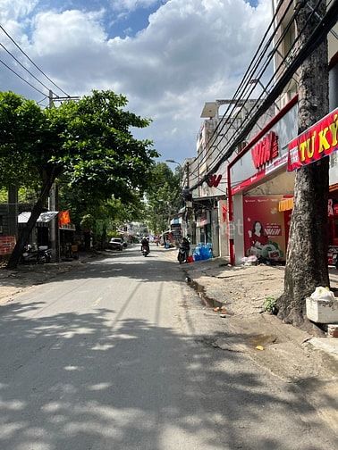 Bán nhanh 129m2 nhà mặt đường Nguyễn Tuyển , 