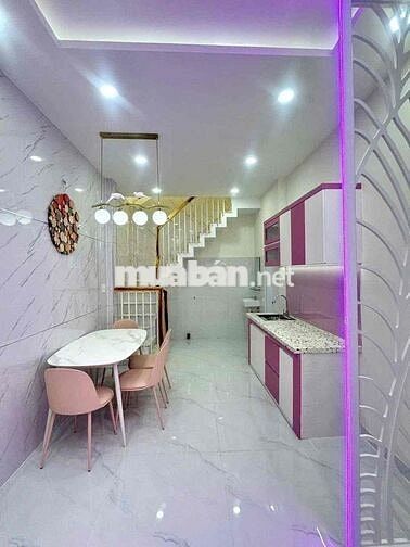 NHÀ NỞ HẬU 4M - 2PN2WC - FULL NT - HẺM 3M - 10TR/THÁNG