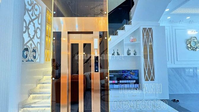 Bán Nhà Phố 4 Tầng Sân Thượng _ Có Thang Máy _ Đường 8M _ Sổ Riêng