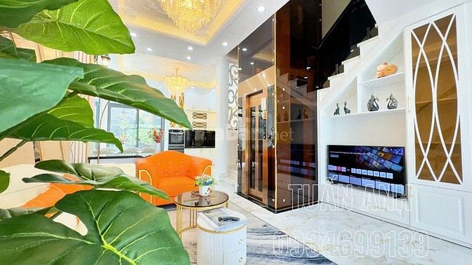 Bán Nhà Phố 4 Tầng Sân Thượng _ Có Thang Máy _ Đường 8M _ Sổ Riêng