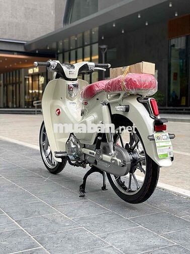 Honda Super Cub C125 Custom Edition