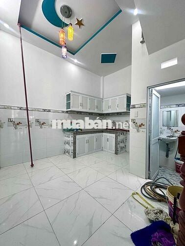 Bán nhanh nhà 80m2 - 465tr trệt lầu có sân thượng
