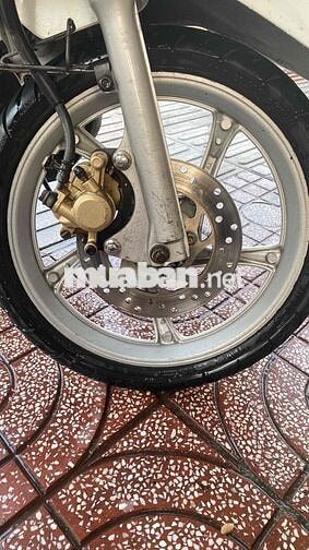 Yamaha Luvias 2012 màu Trắng