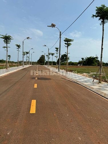 Đất Lumian sổ hồng 5x22m, sát hồ Đá Bàng. Mặt tiền đường 14m