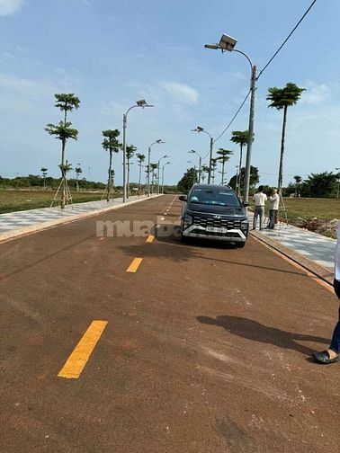 Đất Lumian sổ hồng 5x22m, sát hồ Đá Bàng. Mặt tiền đường 14m
