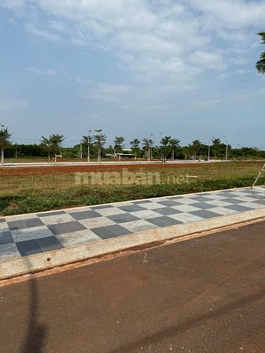 Đất Lumian sổ hồng 5x22m, sát hồ Đá Bàng. Mặt tiền đường 14m