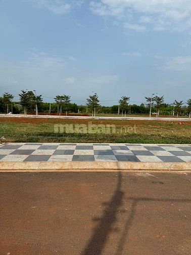 Đất Lumian sổ hồng 5x22m, sát hồ Đá Bàng. Mặt tiền đường 14m