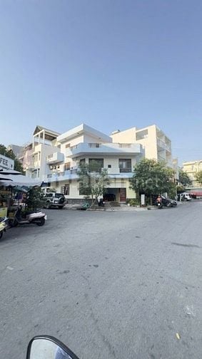 Bán Nhà Vị Trí Đẹp Góc 2 Mặt Tiền Đường Số Quân 7 _ DT 6M x 18M