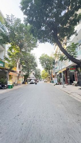 Bán Nhà Vị Trí Đẹp Góc 2 Mặt Tiền Đường Số Quân 7 _ DT 6M x 18M