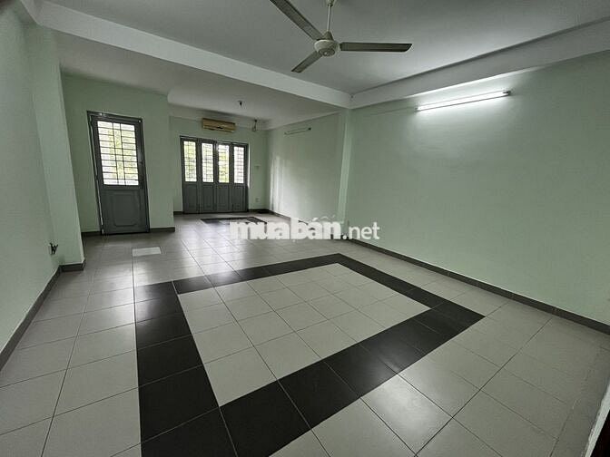 Nhà mặt tiền 150m2, 4 lầu, 5 phòng ngủ, Võ Thị Nhờ, KDC Nam Long, Q7