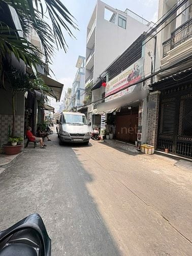 Giảm sâu gấp bán, ngay đường 100 Bình Thới Quận 11 - 5 tầng ST, hẻm 6m