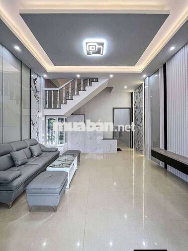 Bán nhà 1 trệt1 lầu sổ hồng riêng ngay chợ Bình Chánh giá 970triệu