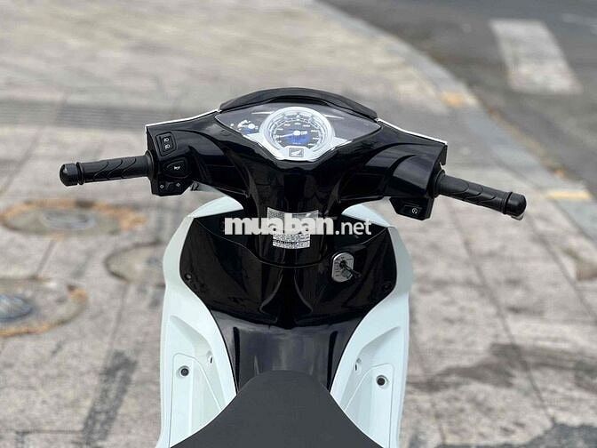 Honda Future 125 Fi Led 2023 Trắng Đen