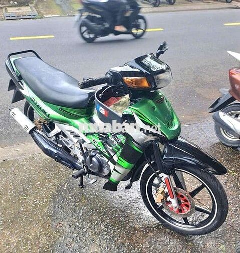 Suzuki Satria Xanh