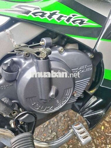 Suzuki Satria Xanh
