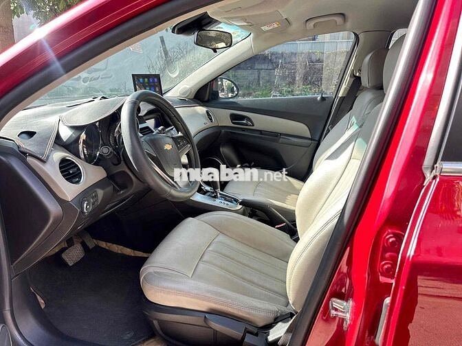 Chevrolet Cruze 2014 LTZ fom dáng đẹp