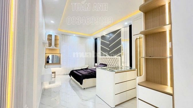 Bán Nhà 3 Tầng Sân Thượng _ MT Đường 8m _ Ngay Trung Tâm Thị Trấn NB