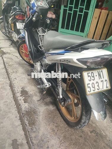 Suzuki Axelo Xanh trắng Côn tay