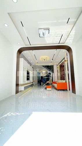 Bán Nhà 3 Tầng Sân Thượng _ MT Đường 8m _ Ngay Trung Tâm Thị Trấn NB