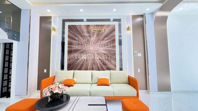 Bán Nhà 3 Tầng Sân Thượng _ MT Đường 8m _ Ngay Trung Tâm Thị Trấn NB