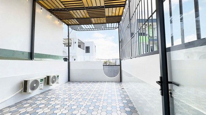 Bán Nhà 3 Tầng Sân Thượng _ MT Đường 8m _ Ngay Trung Tâm Thị Trấn NB