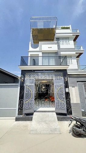 Bán Nhà 3 Tầng Sân Thượng _ MT Đường 8m _ Ngay Trung Tâm Thị Trấn NB