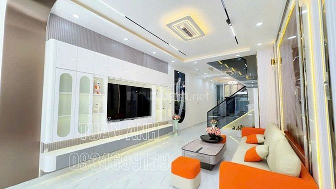Bán Nhà 3 Tầng Sân Thượng _ MT Đường 8m _ Ngay Trung Tâm Thị Trấn NB