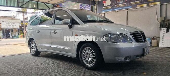 SsangYong Stavic SV270 máy dầu nổ êm  rũ 9 chủ