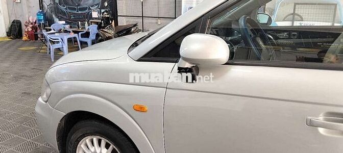 SsangYong Stavic SV270 máy dầu nổ êm  rũ 9 chủ