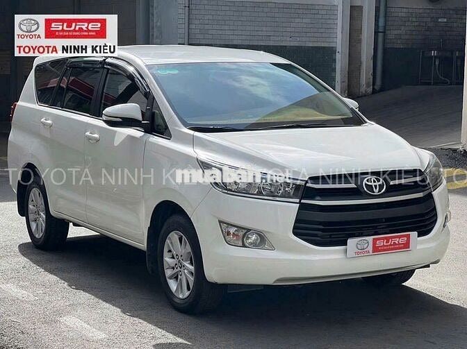 Toyota Innova 2017 2.0E 103.000 km Trắng