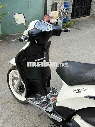Piaggio Liberty 2012 Fi màu Trắng xe đẹp máy êm