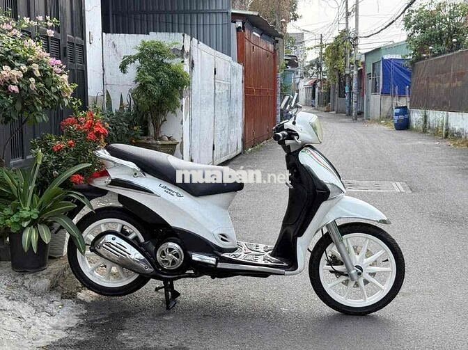 Piaggio Liberty 2012 Fi màu Trắng xe đẹp máy êm