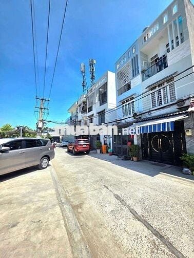 nhà bán mặt tiền đường 10m 2 lầu có sổ hồng
