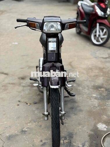 Honda Dream màu Tím
