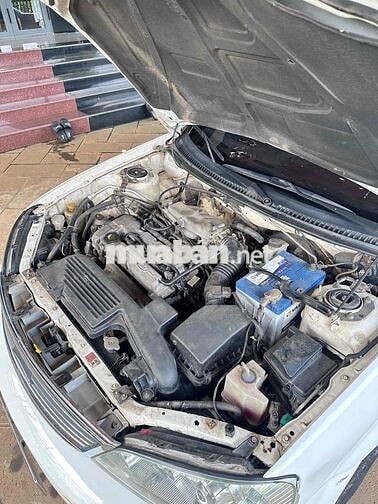 Ford Laser 2004 1.6 số sàn