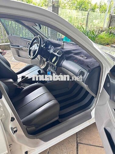 Ford Laser 2004 1.6 số sàn