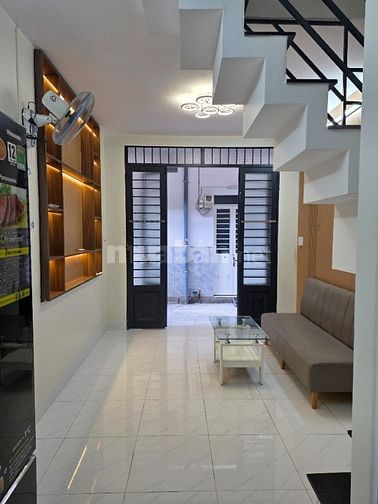 Nhà đẹp, trệt lầu ở Lê Văn Lương Nhà Bè