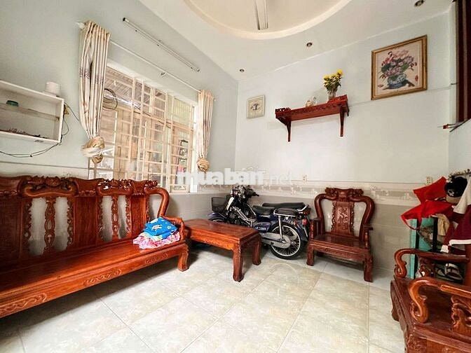 TRUNG TÂM TP DĨ AN, NHÀ NGANG 9M, DT 149M2 HẺM 4M, NHỈN 4 TỶ TL NHANH
