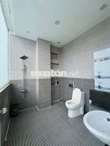 Cần Sang Căn Hộ Dịch Vụ GÓC 2 Mặt Tiền 