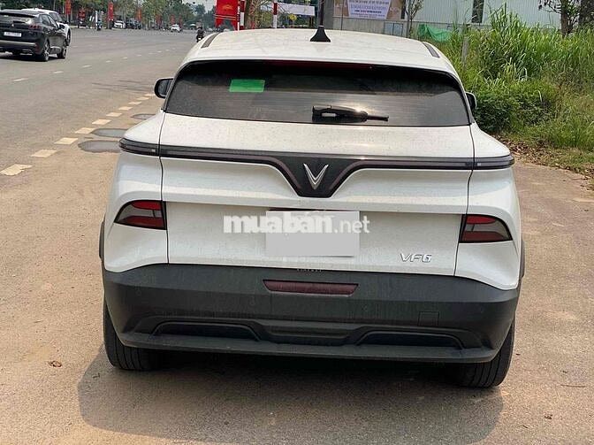 Xe điện VinFast VF6 Eco 2025 Trắng